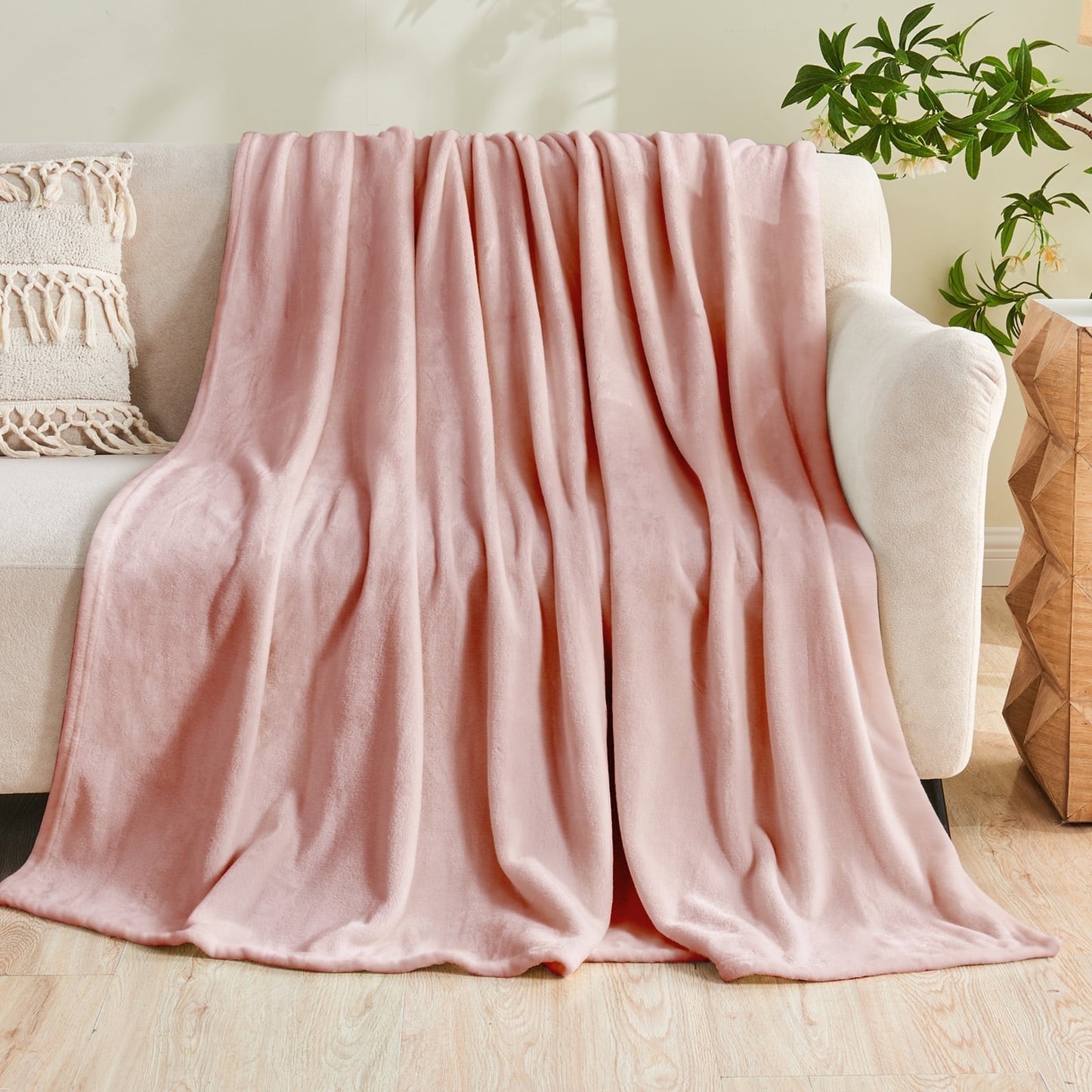 Gogreen Cozy Blanket Solid Blanket Queen Blanket - 300 GSM Fleece Blanket Queen Size Blanket for Home Decoration, Ultra Soft Blanket Microfiber Queen Blanket (Queen - 90 x 90)