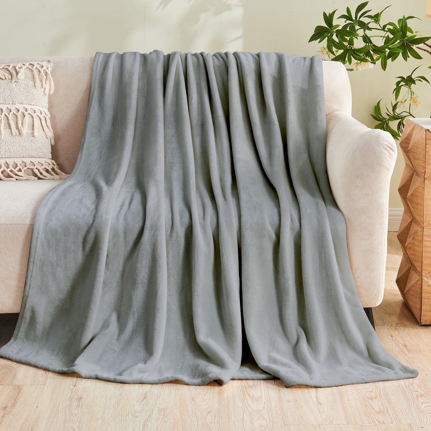 Gogreen Cozy Blanket Solid Blanket Throw Blanket - 300 GSM Fleece Blanket Throw Size Blanket for Home Decoration, Ultra Soft Blanket Microfiber Throw Blanket (Throw - 50 x 60)