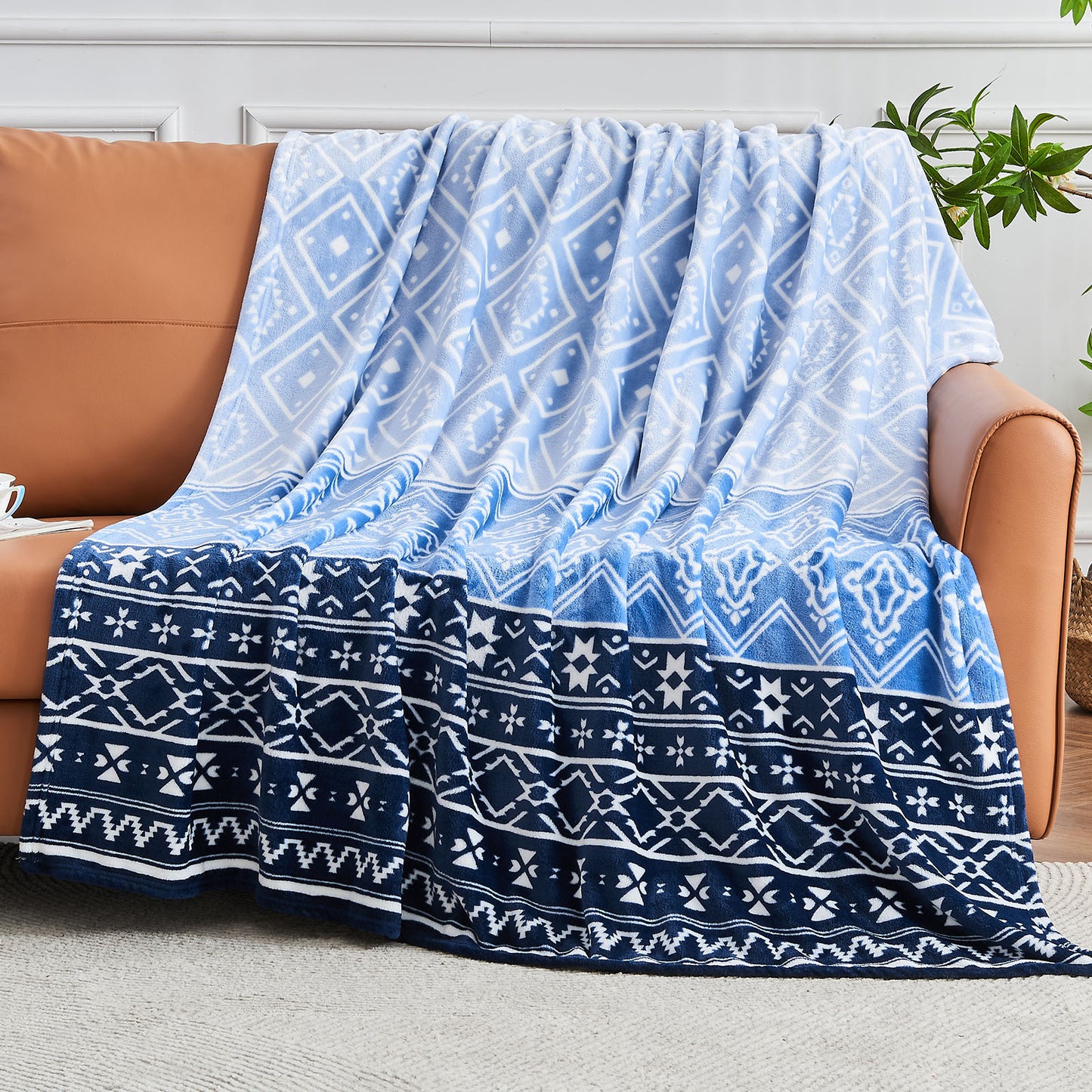 Gogreen Fleece Throw Blanket for Couch & Bed - Lightweight Plush Cozy Fuzzy Soft Blankets and Throws for Sofa