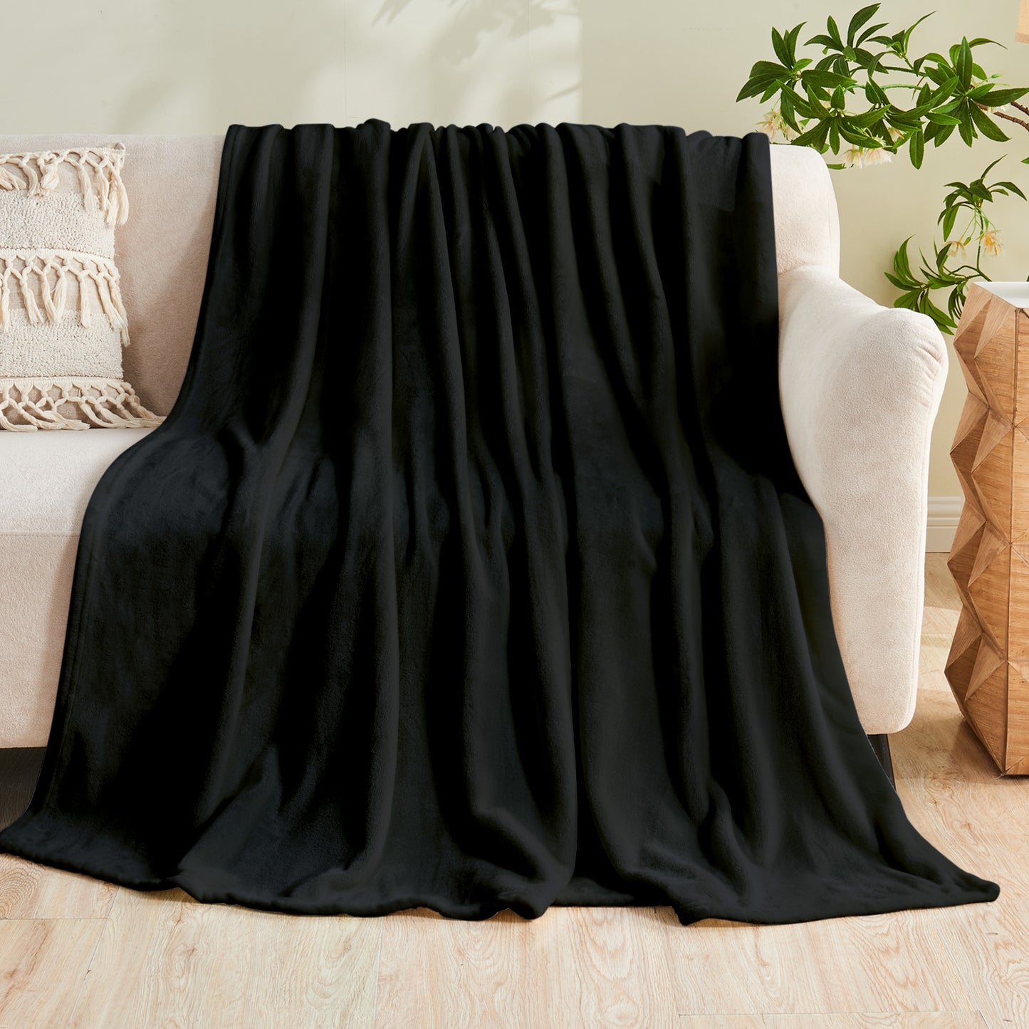 Gogreen Fleece Throw Blanket for Couch & Bed - Lightweight Plush Cozy Fuzzy Soft Blankets and Throws for Sofa